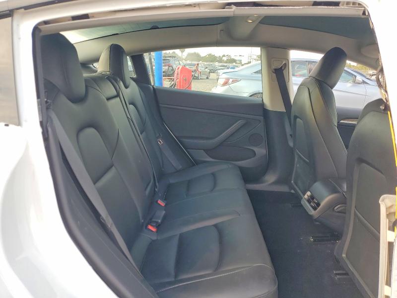 Продажа на аукционе авто 2023 Tesla Model 3, vin: 5YJ3E1EB4PF664800, номер лота: 74296495