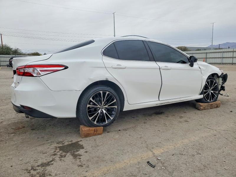 2018 Toyota Camry მანქანა იყიდება აუქციონზე, vin: JTNB11HK0J3070966, აუქციონის ნომერი: 98604165