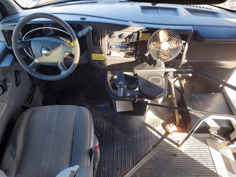 72465735 :رقم المزاد ، 1GB6G3AG0A1158549 vin ، 2010 Chev Express G3500 مزاد بيع