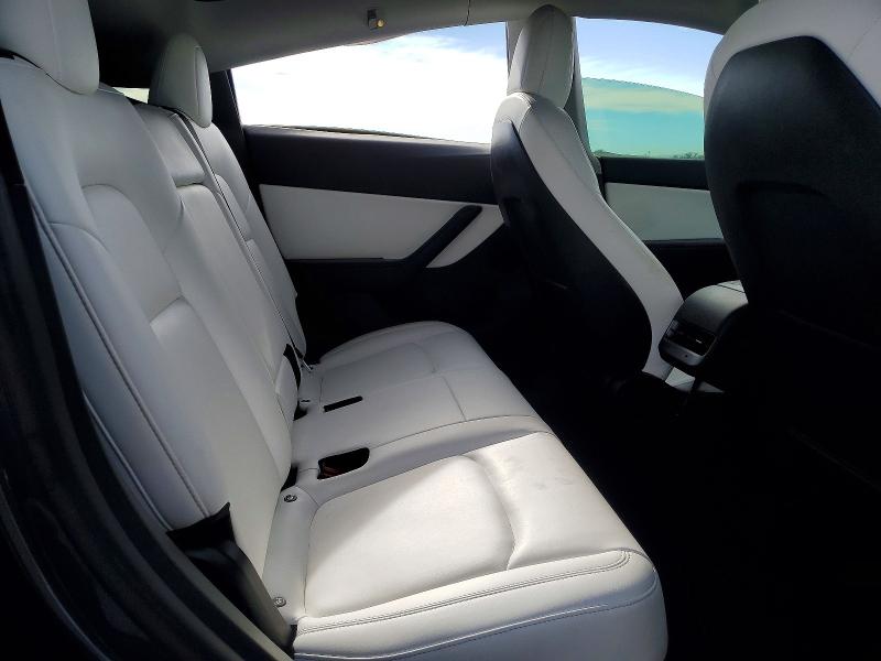 Продажа на аукционе авто 2021 Tesla Model Y, vin: 5YJYGDEE2MF093170, номер лота: 72779715