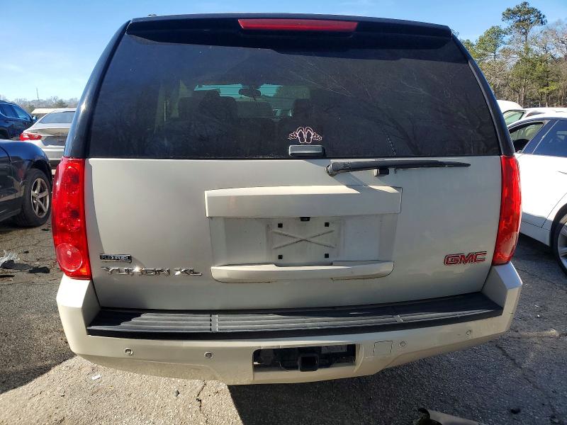 73719365 :رقم المزاد ، 1GKFK16378R213051 vin ، 2008 Gmc Yukon Xl K مزاد بيع