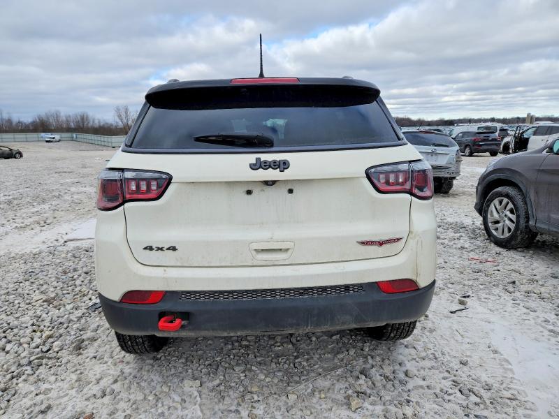 72705725 :رقم المزاد ، 3C4NJDDB7JT467216 vin ، 2018 Jeep Compass مزاد بيع