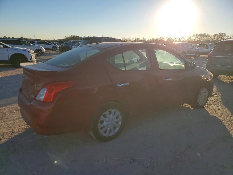 73618975 :رقم المزاد ، 3N1CN7AP2FL900593 vin ، 2015 Nissan Versa S مزاد بيع