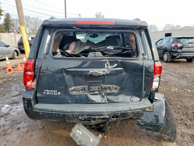 72110305 :رقم المزاد ، 1GNSKBKC1KR183744 vin ، 2019 Chevrolet Tahoe مزاد بيع