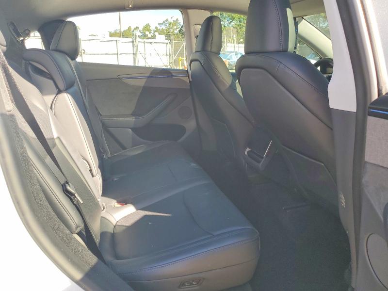 72224295 :رقم المزاد ، 7SAYGDED0TF414583 vin ، 2026 Tesla Model Y مزاد بيع