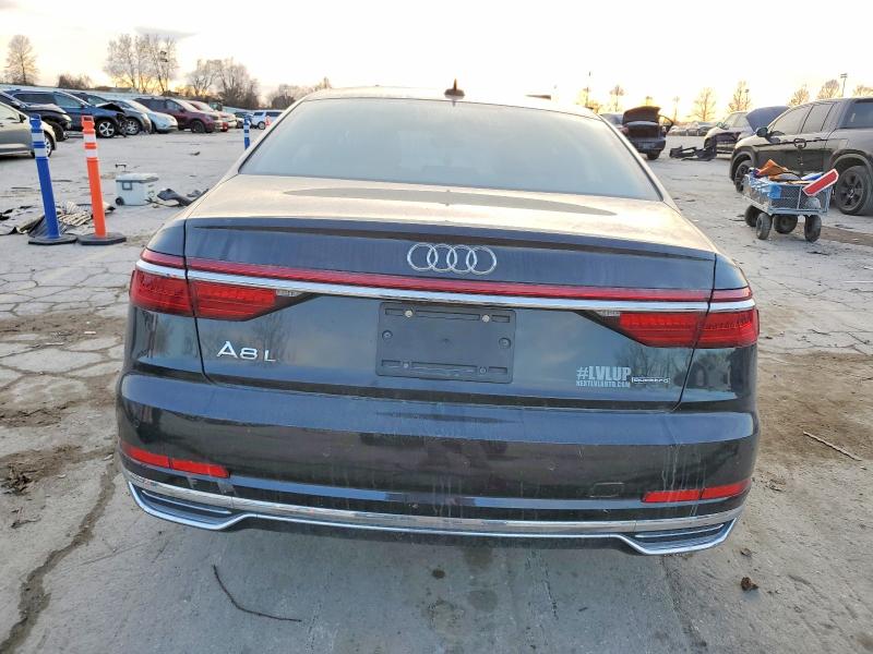 Продажа на аукционе авто 2019 Audi A8, vin: WAU8DAF83KN014231, номер лота: 98827475