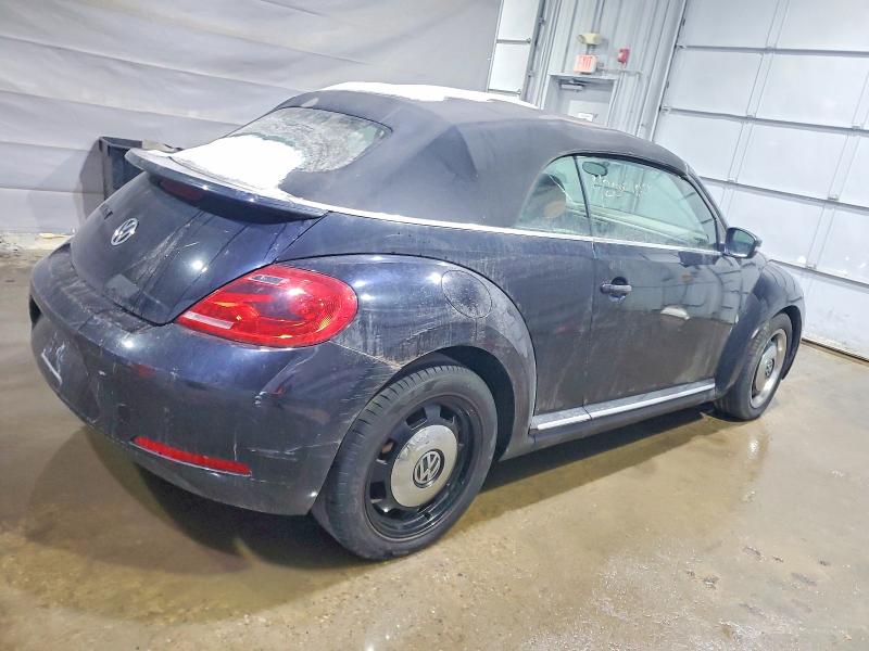 72113475 :رقم المزاد ، 3VW517AT9FM808581 vin ، 2015 Volkswagen Beetle مزاد بيع