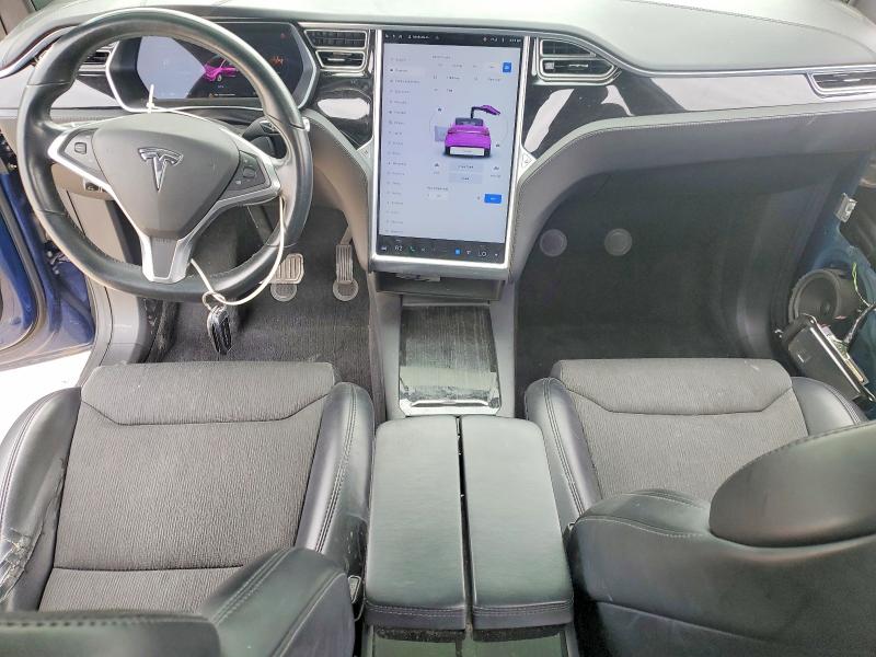 Продаж на аукціоні авто 2017 Tesla Model X, vin: 5YJXCAE27HF076740, номер лоту: 73695125