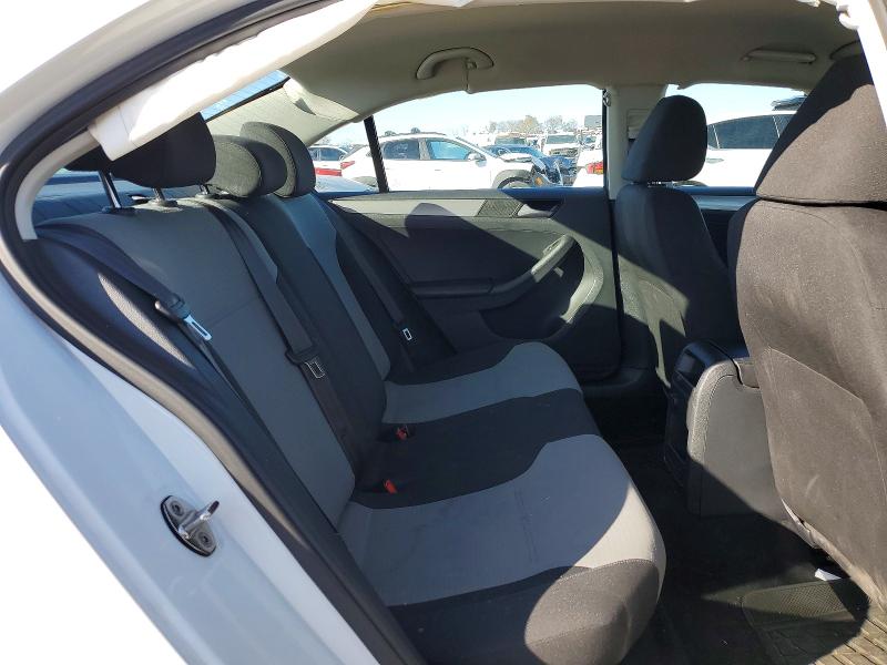 74428355 :رقم المزاد ، 3VW2B7AJ2HM240868 vin ، 2017 Volkswagen Jetta مزاد بيع