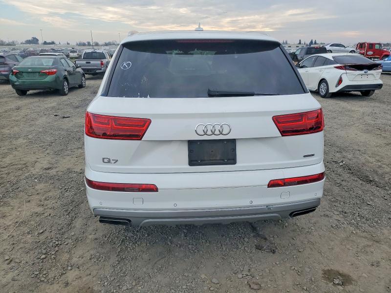Продажа на аукционе авто 2018 Audi Q7 Premium, vin: WA1AHAF74JD005035, номер лота: 74809005