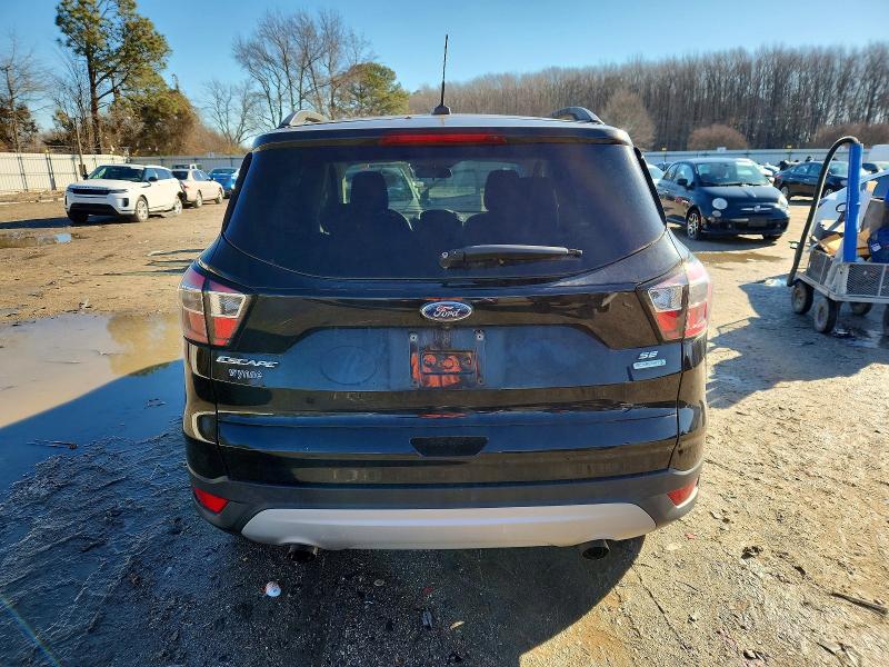 Aukcja sprzedaży 2018 Ford Escape Se, vin: 1FMCU0GD8JUB19365, numer aukcji: 73671985