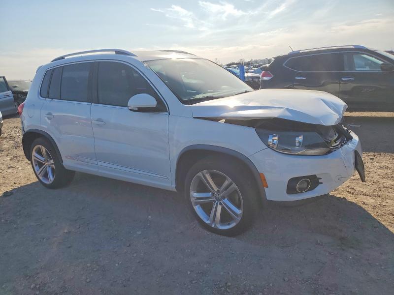 72635455 :رقم المزاد ، WVGAV7AX3GW013922 vin ، 2016 Volkswagen Tiguan مزاد بيع