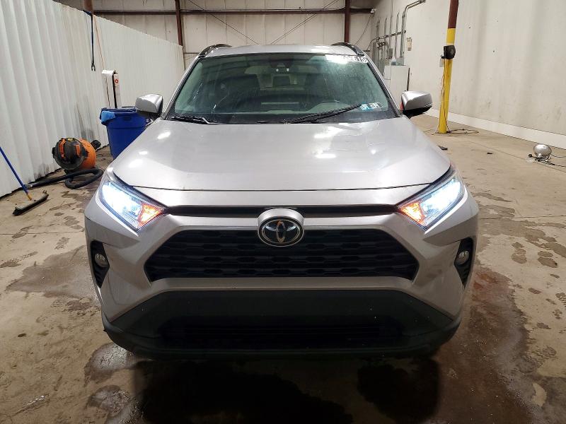 2021 Toyota Rav4 მანქანა იყიდება აუქციონზე, vin: 2T3P1RFV4MC165734, აუქციონის ნომერი: 98636515