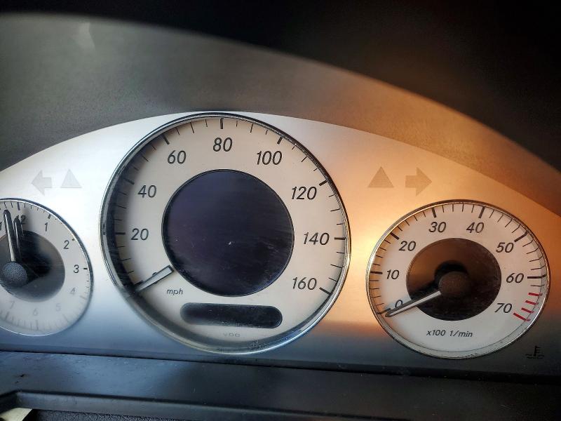Продажа на аукционе авто 2008 Mercedes-benz E, vin: WDBUF56X18B190228, номер лота: 75426735