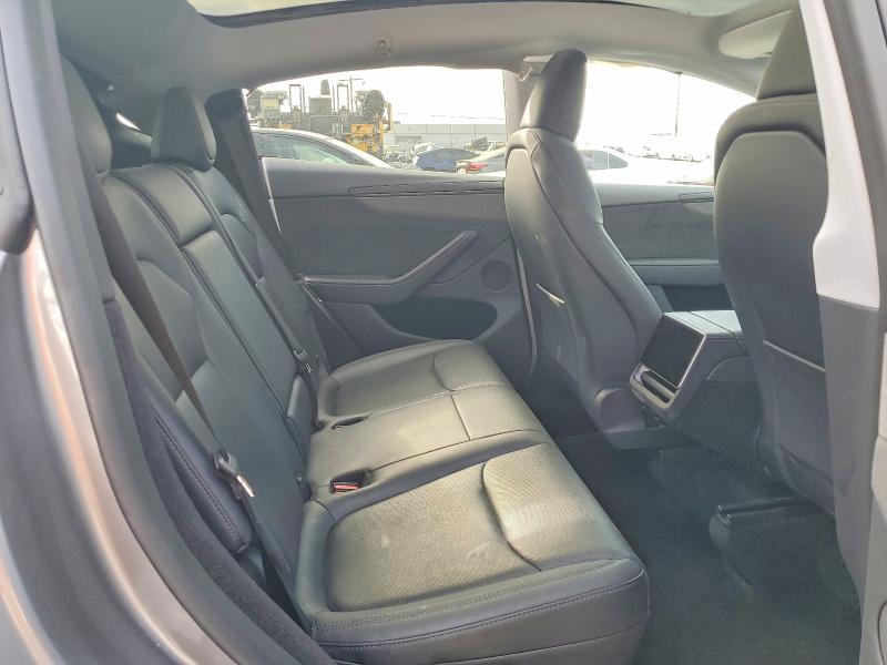Продажа на аукционе авто 2026 Tesla Model Y, vin: 7SAYGDED6TF401868, номер лота: 74020365