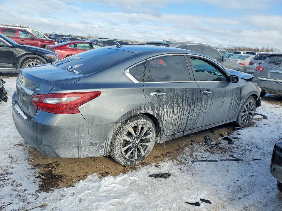 74014935 :رقم المزاد ، 1N4AL3AP3JC250136 vin ، 2018 Nissan Altima مزاد بيع