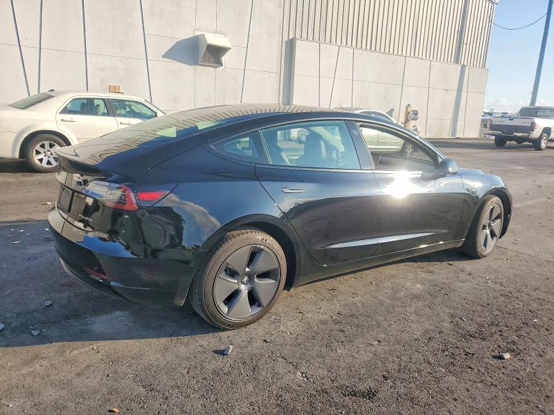 Продажа на аукционе авто 2022 Tesla Model 3, vin: 5YJ3E1EB1NF307801, номер лота: 72315405