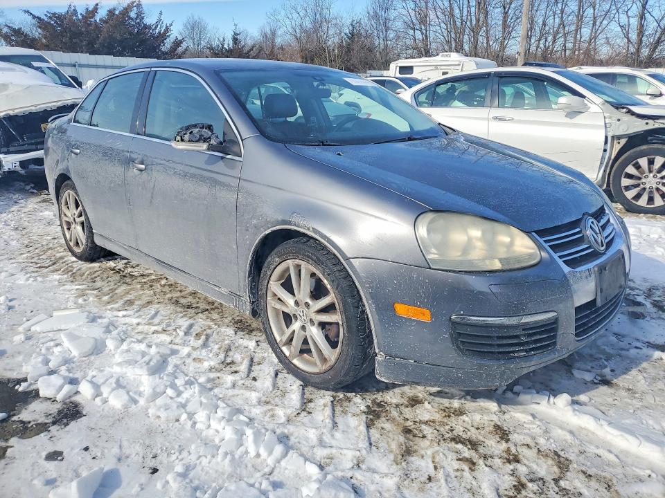 75610195 :رقم المزاد ، 3VWDF71K35M646790 vin ، 2005 Volkswagen New Jetta مزاد بيع