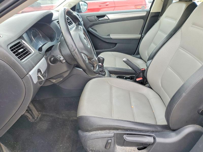 2013 Volkswagen Jetta მანქანა იყიდება აუქციონზე, vin: 3VW637AJ5DM307407, აუქციონის ნომერი: 72348185