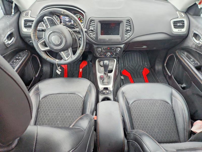 2018 Jeep Compass მანქანა იყიდება აუქციონზე, vin: 3C4NJDBB5JT138842, აუქციონის ნომერი: 98721605