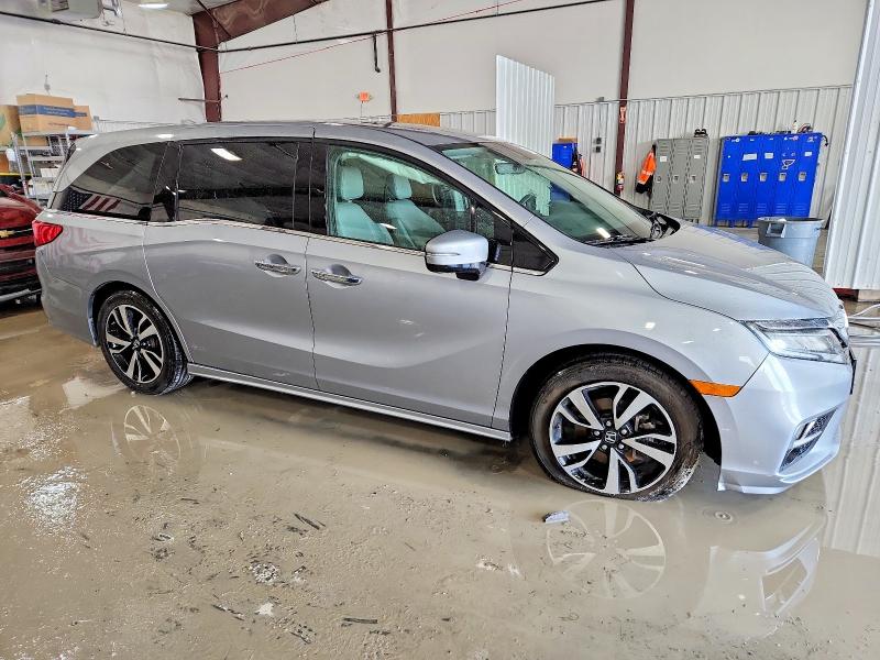 Продажа на аукционе авто 2018 Honda Odyssey El, vin: 5FNRL6H98JB086536, номер лота: 99818325