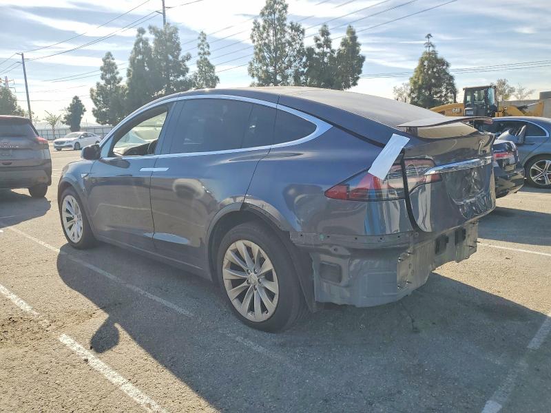73994255 :رقم المزاد ، 5YJXCBE25GF007467 vin ، 2016 Tesla Model X مزاد بيع