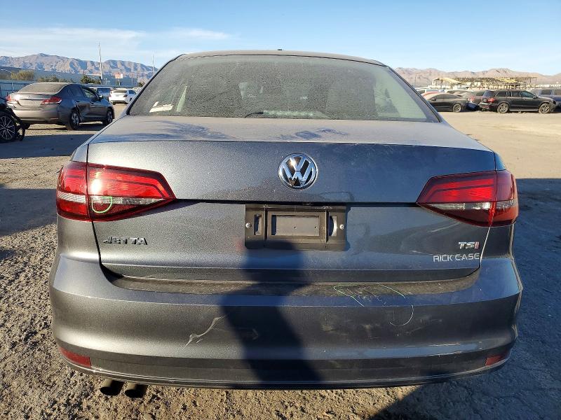 75278765 :رقم المزاد ، 3VW2B7AJ7JM262953 vin ، 2018 Volkswagen Jetta مزاد بيع
