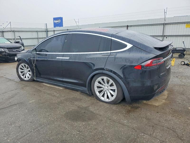 Продаж на аукціоні авто 2017 Tesla Model X, vin: 5YJXCBE2XHF049392, номер лоту: 73808725