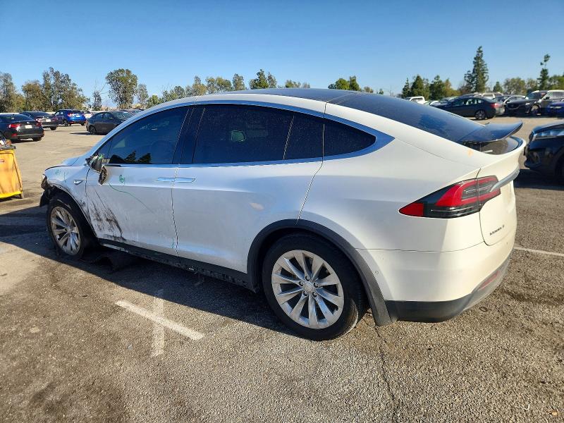 2016 Tesla Model X მანქანა იყიდება აუქციონზე, vin: 5YJXCBE41GF016622, აუქციონის ნომერი: 74977745