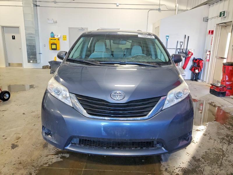 2014 Toyota Sienna მანქანა იყიდება აუქციონზე, vin: 5TDKK3DC5ES479383, აუქციონის ნომერი: 74994735