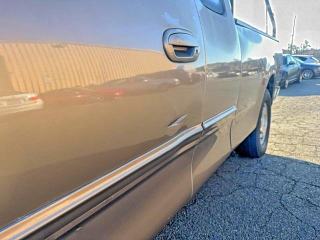 2001 Ford F150 მანქანა იყიდება აუქციონზე, vin: 1FTRX17L81NA76272, აუქციონის ნომერი: 73008985