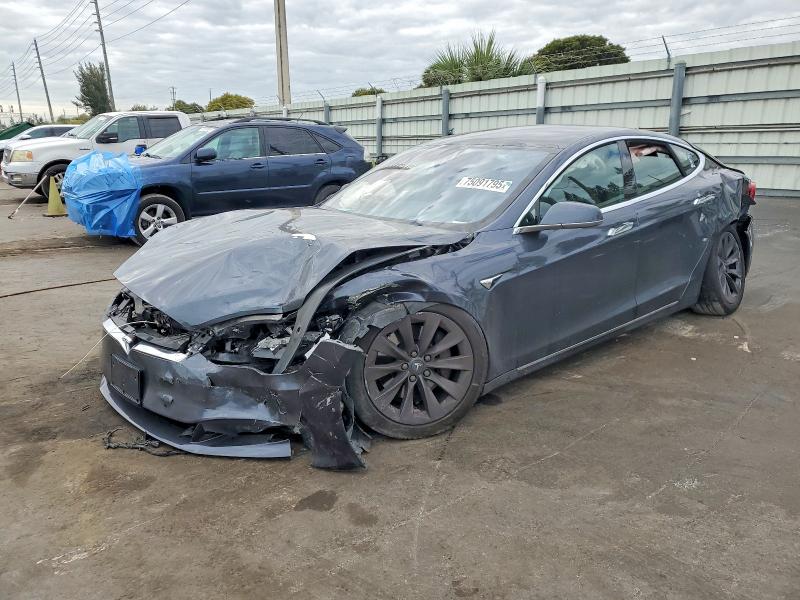 2018 Tesla Model S მანქანა იყიდება აუქციონზე, vin: 5YJSA1E20JF270287, აუქციონის ნომერი: 75091795