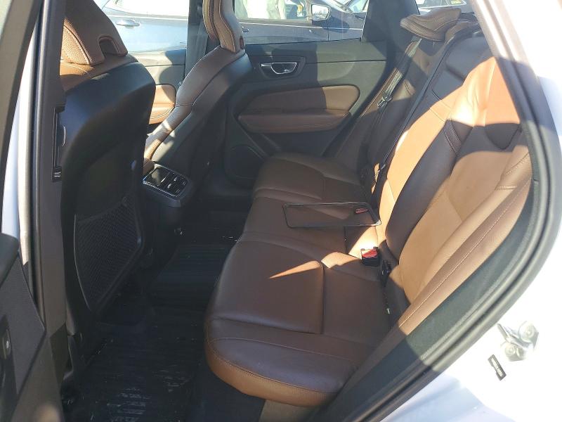 Продаж на аукціоні авто 2020 Volvo Xc60, vin: YV4102DL8L1429354, номер лоту: 99877465