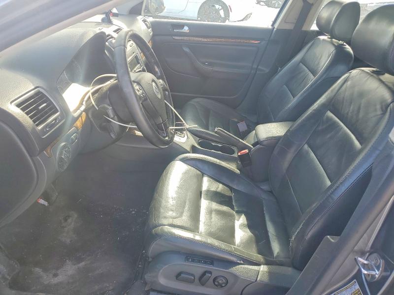 75610195 :رقم المزاد ، 3VWDF71K35M646790 vin ، 2005 Volkswagen New Jetta مزاد بيع