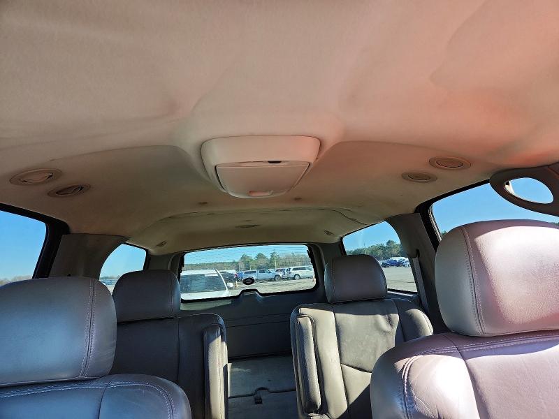 74732555 :رقم المزاد ، 3GNEC16Z44G118912 vin ، 2004 Chevrolet Suburban مزاد بيع