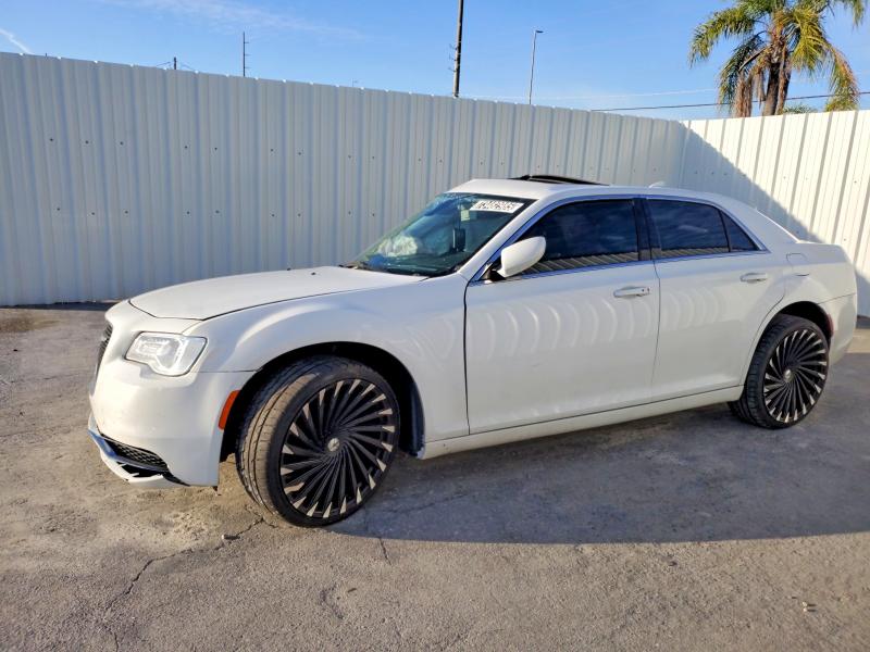 73482985 :رقم المزاد ، 2C3CCAAG7HH612715 vin ، 2017 Chrysler 300 Limite مزاد بيع