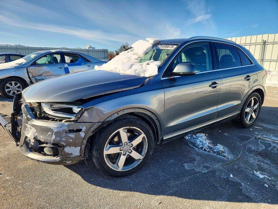 2015 Audi Q3 მანქანა იყიდება აუქციონზე, vin: WA1EFCFS7FR005421, აუქციონის ნომერი: 74490675