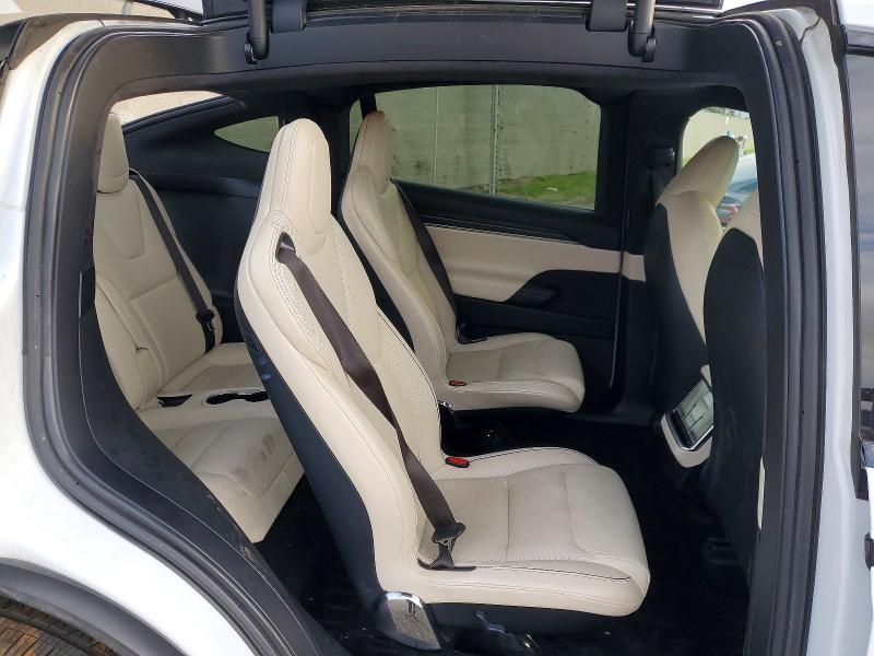 2023 Tesla Model X მანქანა იყიდება აუქციონზე, vin: 7SAXCBE68PF402510, აუქციონის ნომერი: 74369245
