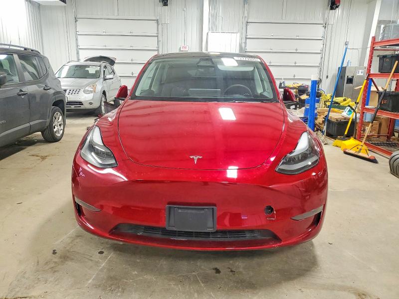 2024 Tesla Model Y მანქანა იყიდება აუქციონზე, vin: 7SAYGDEE3RA273068, აუქციონის ნომერი: 72779935