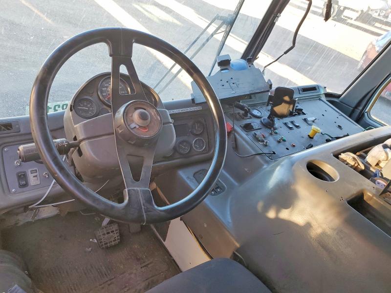 Продаж на аукціоні авто 2003 Sterling Truck Condor, vin: 49HHBVBS73RK53050, номер лоту: 73318315