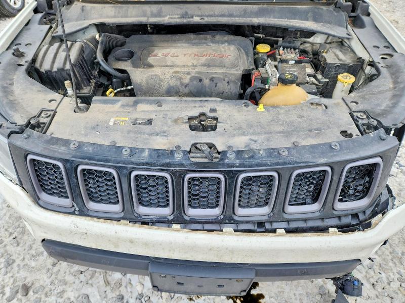 72705725 :رقم المزاد ، 3C4NJDDB7JT467216 vin ، 2018 Jeep Compass مزاد بيع