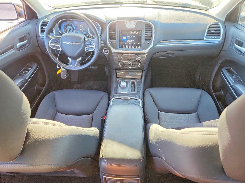 73300855 :رقم المزاد ، 2C3CCAAG6JH317014 vin ، 2018 Chrysler 300 مزاد بيع