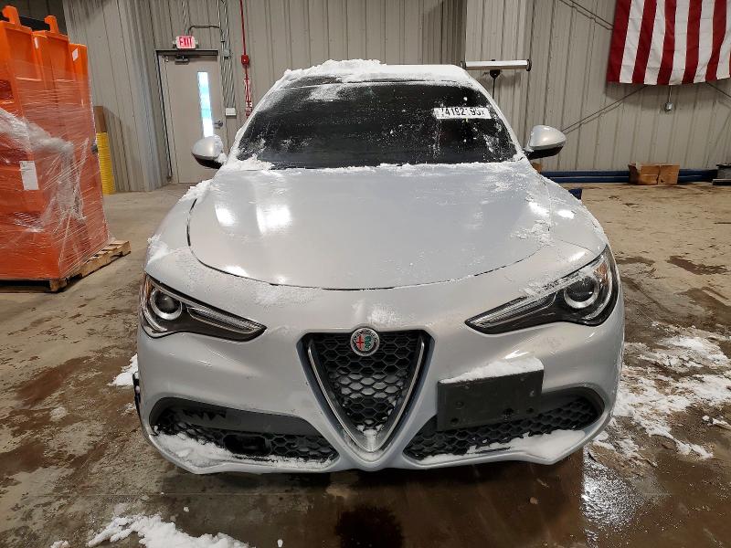2021 Alfa Romeo Stelvio მანქანა იყიდება აუქციონზე, vin: ZASPAKBN2M7D11434, აუქციონის ნომერი: 74192195