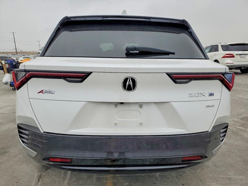 98203805 :رقم المزاد ، 4W5KHNRL1RZ511059 vin ، 2024 Acura Zdx مزاد بيع