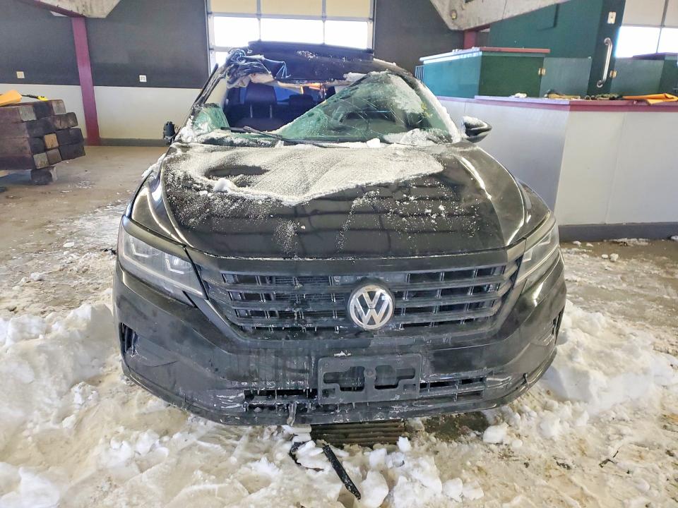 74257315 :رقم المزاد ، 1VWSA7A37NC010146 vin ، 2022 Volkswagen Passat مزاد بيع