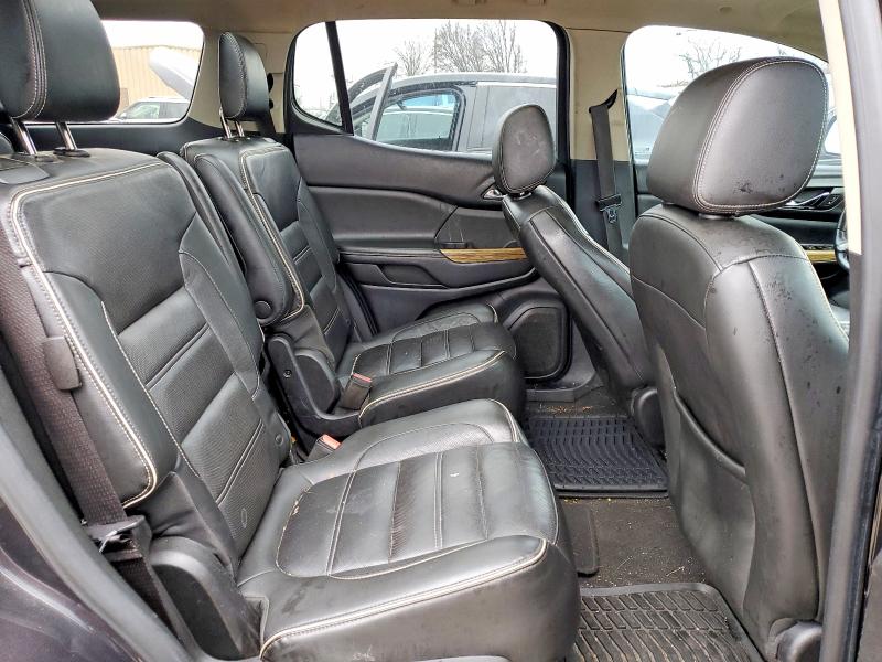 72166315 :رقم المزاد ، 1GKKNPLS2HZ272240 vin ، 2017 Gmc Acadia مزاد بيع