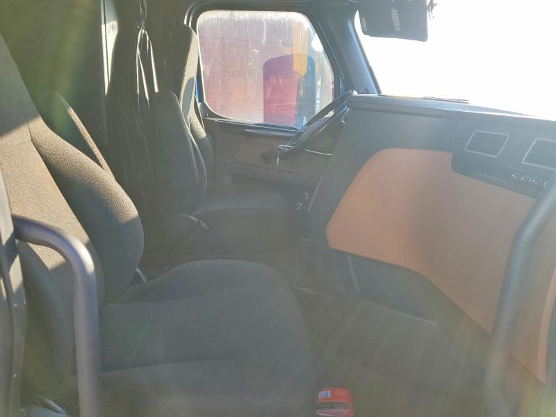 Auction sale of the 2020 Freightliner Cascadia, vin: 1FUJHHDR6LLKS7063, lot number: 48542996
