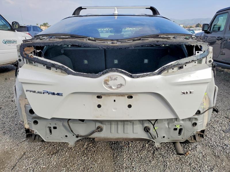 74494785 :رقم المزاد ، JTDKAMFP2N3221123 vin ، 2022 Toyota Prius Prime مزاد بيع