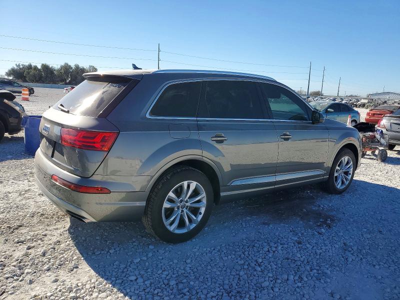 98886895 :رقم المزاد ، WA1LHAF77HD039506 vin ، 2017 Audi Q7 مزاد بيع