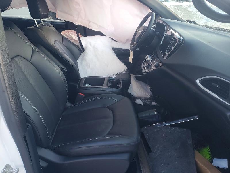 75444085 :رقم المزاد ، 2C4RC1CG5SR611518 vin ، 2025 Chrysler Voyager مزاد بيع